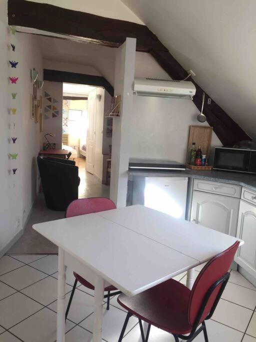 Logement Cosy Et Lumineux オセール エクステリア 写真