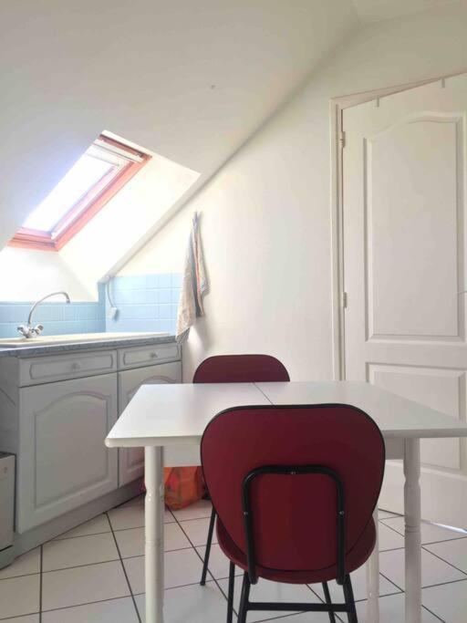 Logement Cosy Et Lumineux オセール エクステリア 写真